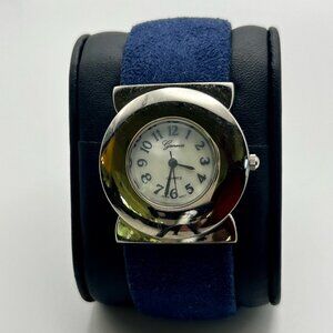 Vintage Geneva Cuff ladies watch Silver and Blue Working